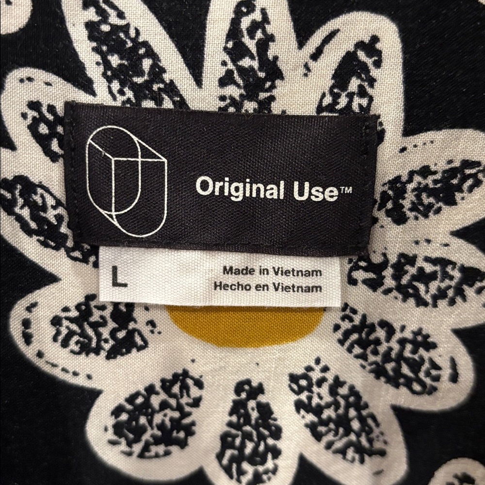 Original Use Black and Yellow Floral Men's Shirt - Picture 2 of 2